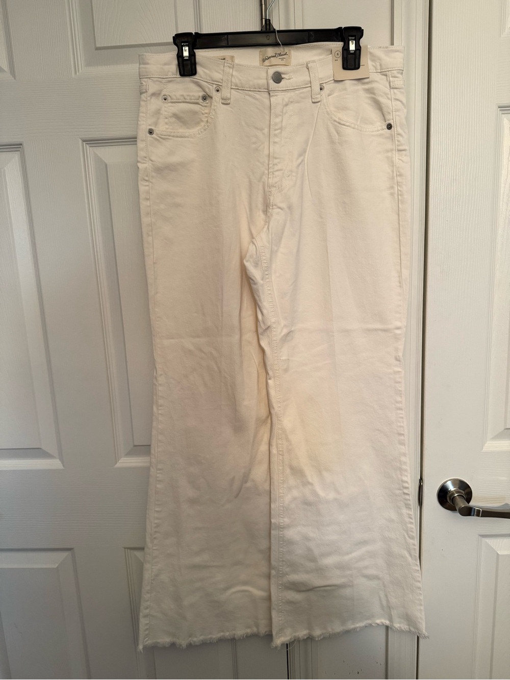 Universal Thread Cream Wide-Leg Women's Jeans
